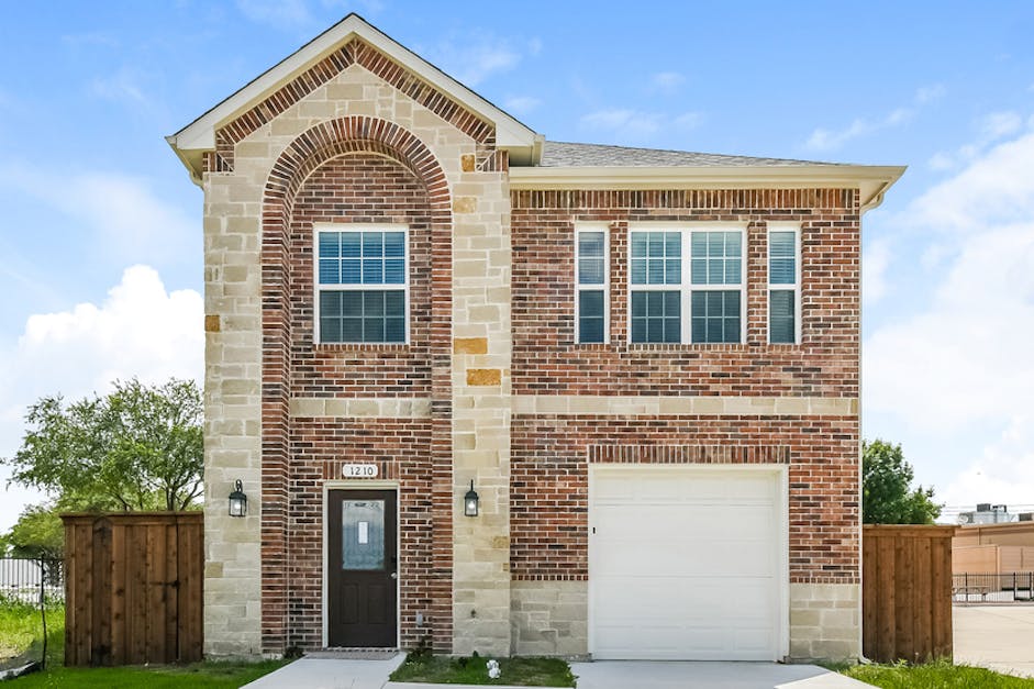 1210 Alisa Ln, Arlington, TX 76014 Home for Rent 3 Beds, 2.5 Baths